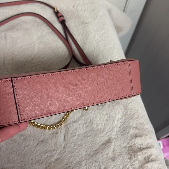 Michael Kors Jet Set Large Saffiano Leather Crossbody Bag - Picture 9 of 16